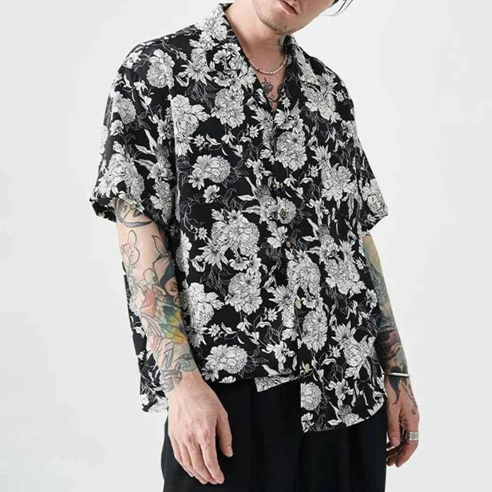 Black White Hawaiian Vacation Short Sleeve Shirt