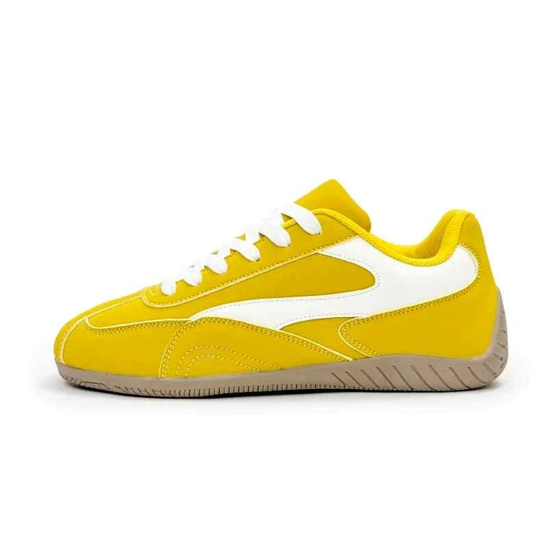 Retro Lightweight Lace Up Casual Sneaker