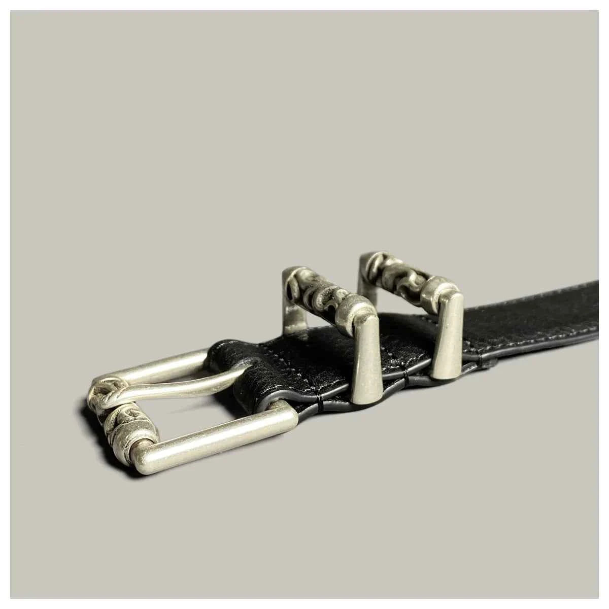 Ancient Silver Pin Buckle Leather Belt