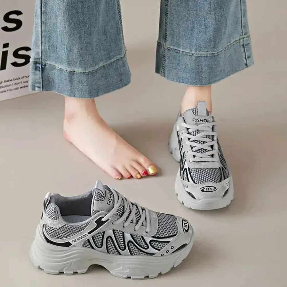 Women Stylish Lace-Up Vulcanized Tennis Sneaker