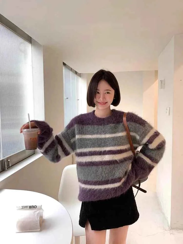 Luxurious Striped Round Neck Sweater
