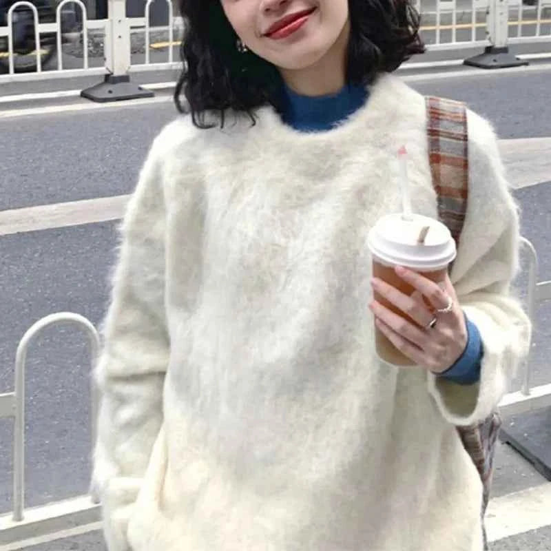 Cozy White Knit Long Sleeve Sweater