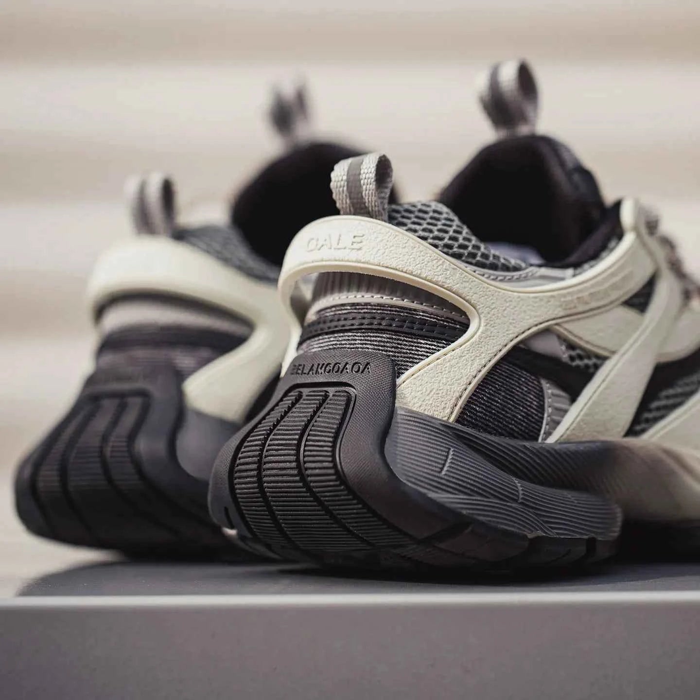Gradient Mesh Splicing Chunky Platform Sneakers