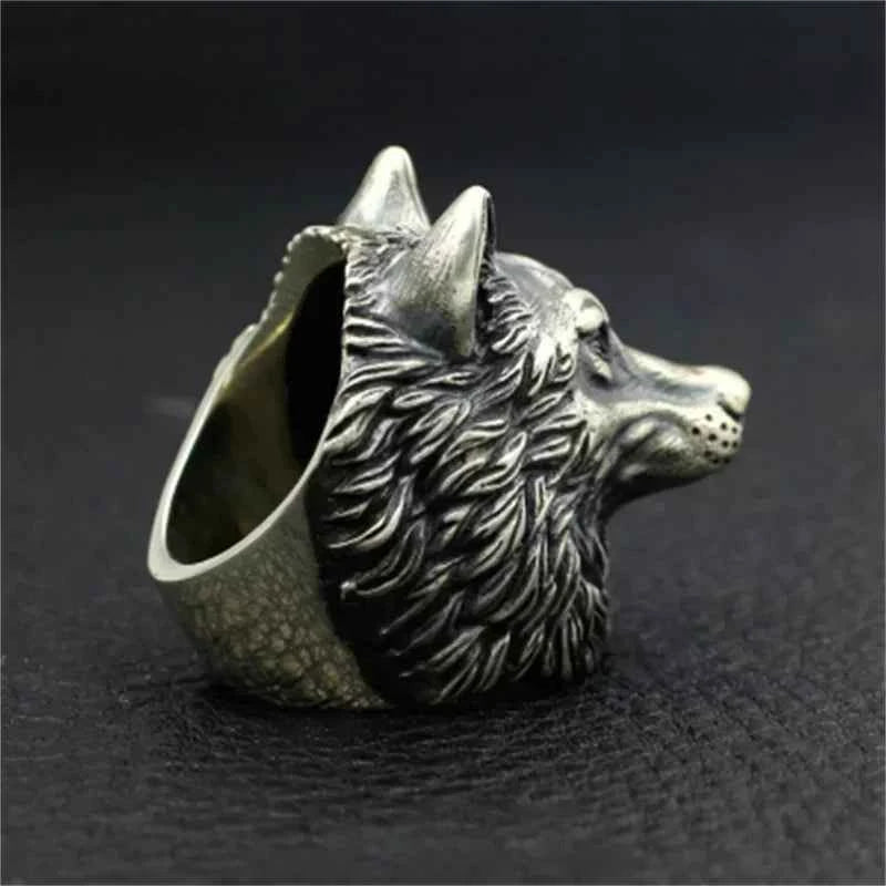Retro Punk Style Wolf Head Ring