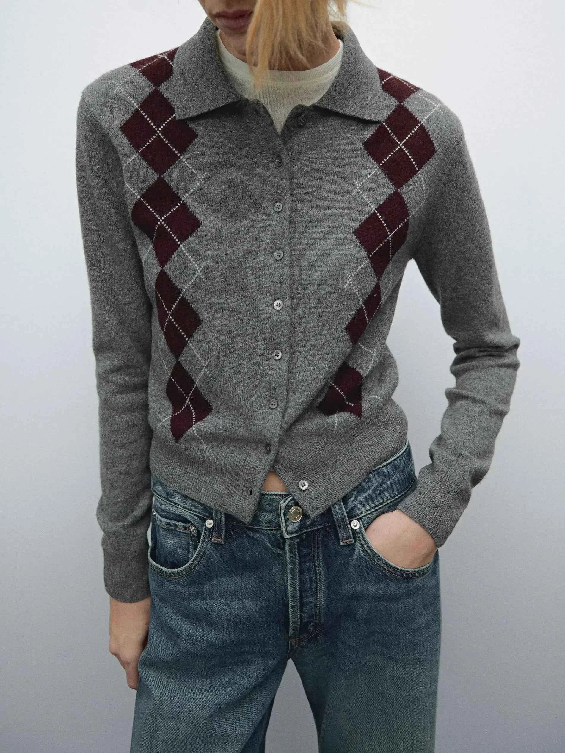 Ethereal Diamond Cut Short Knit Cardigan