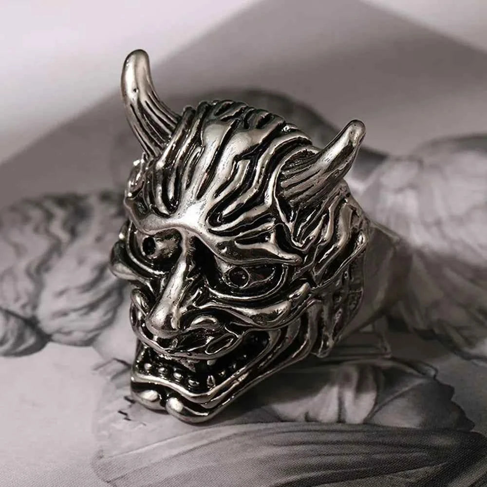 Adjustable Retro Punk Gothic Ring