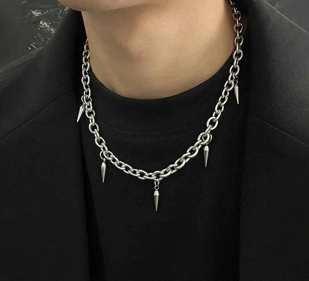 Rivet Titanium Steel Cone Pendant T-Shirt