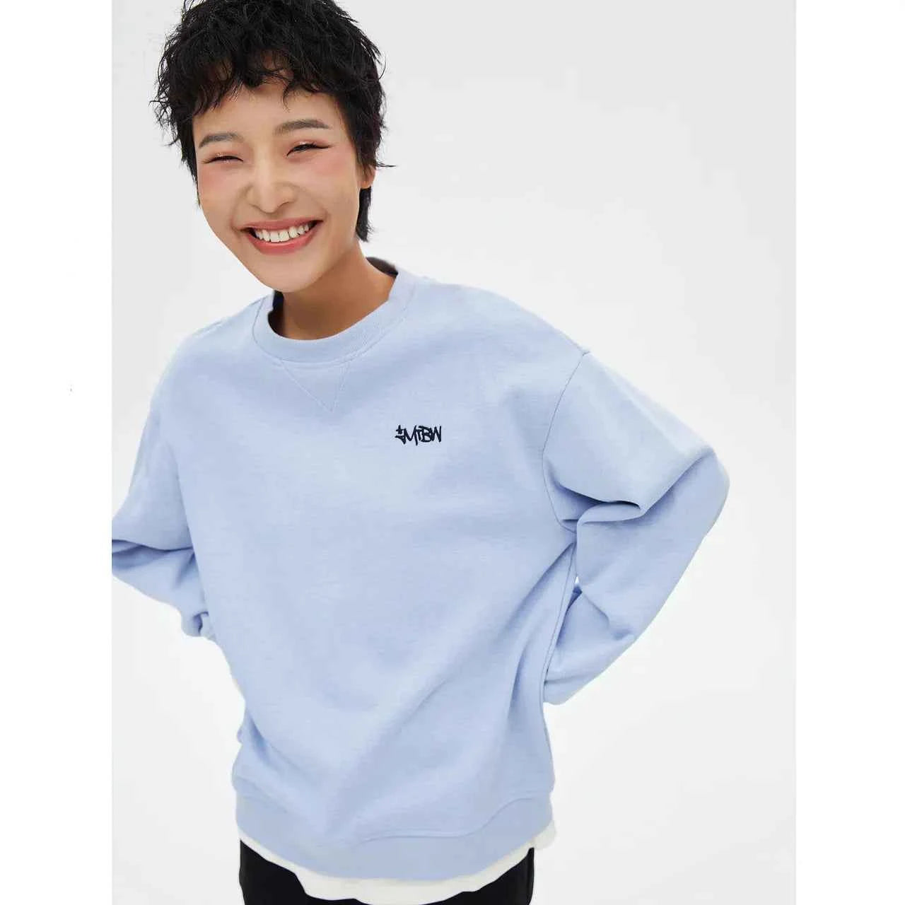 Comfortable Round Neck Embroidered Letter T-Shirt