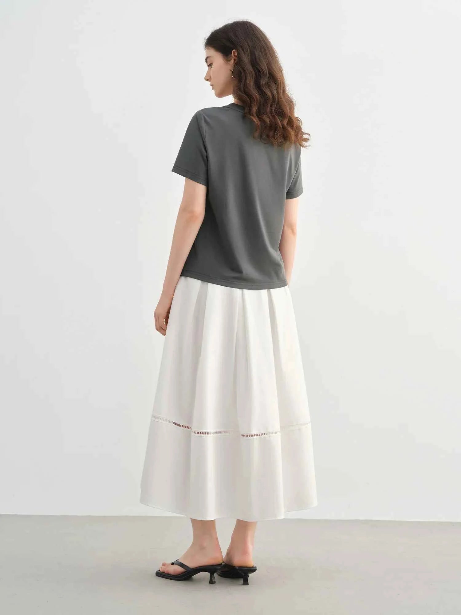 Slimming Slogan Print Round Neck T-Shirt