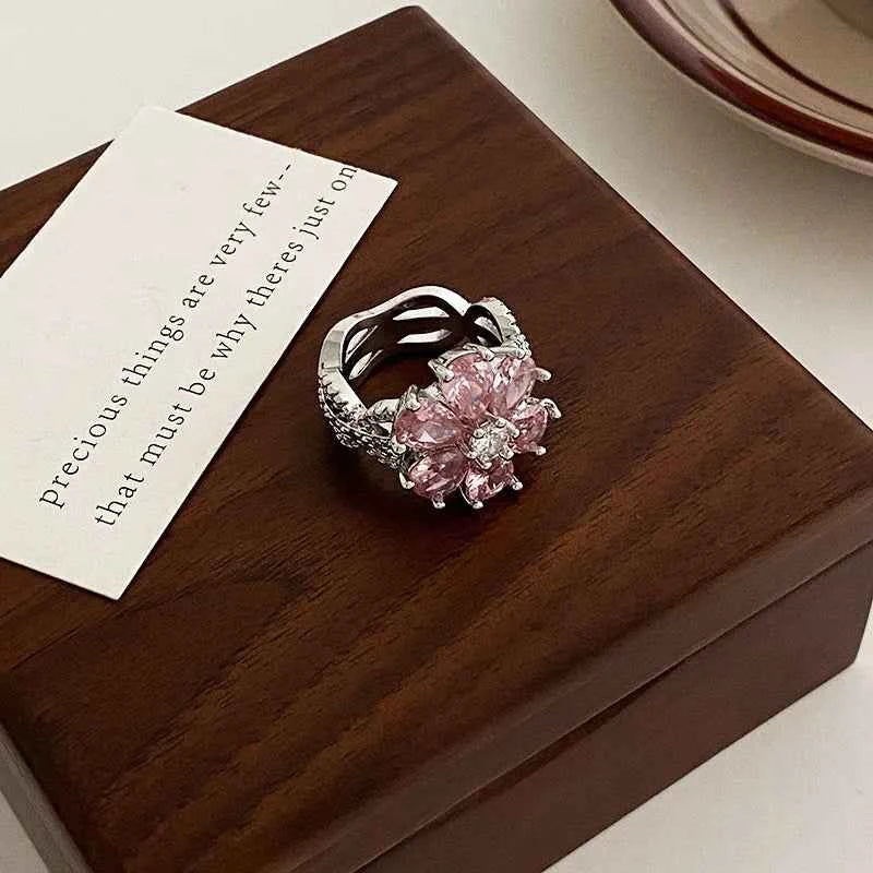 Women Sweet Romantic Zircon Flower Ring