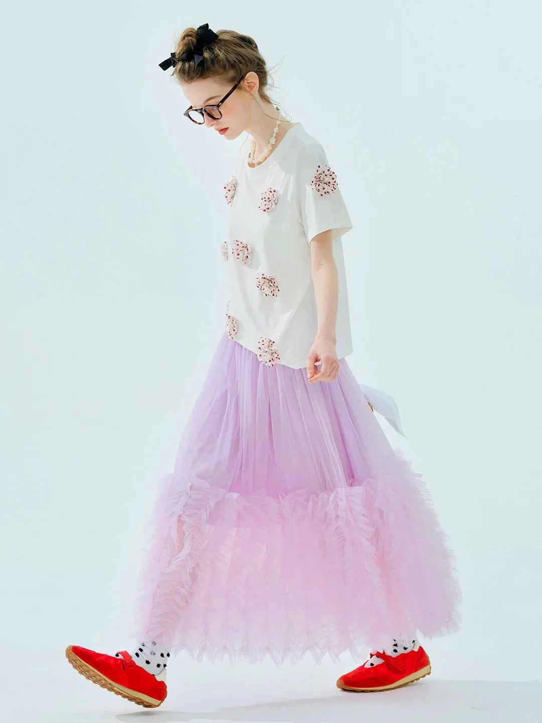 Soft White Floral Applique Short Sleeve T-Shirt