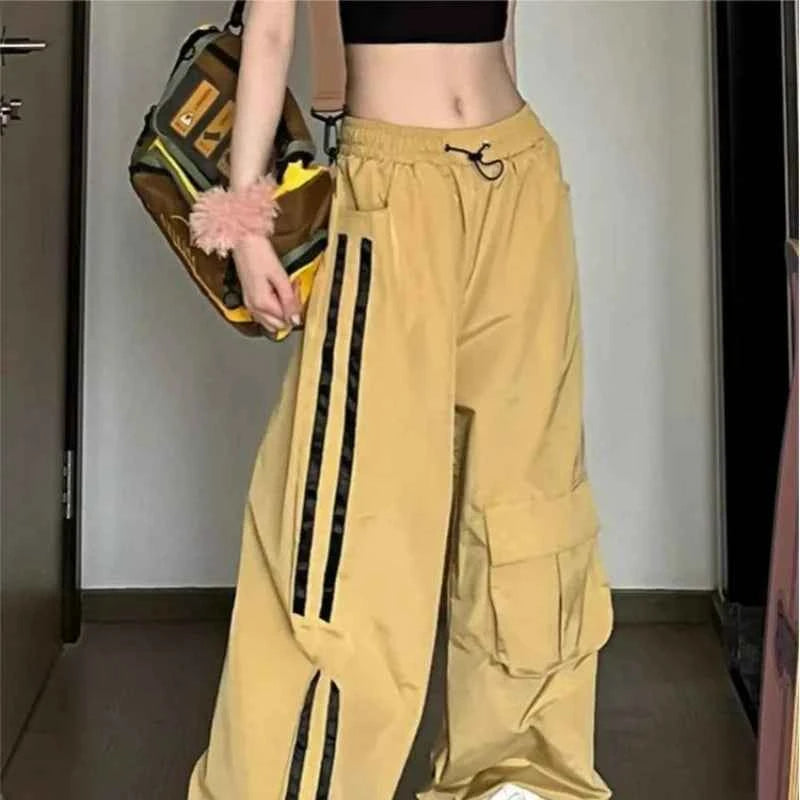 High-Waist Yellow Vintage Cargo Pants - Women’s Baggy Utility Streetwear Trousers