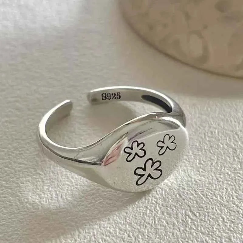 Minimalist Sterling Silver Flower Geometry Ring