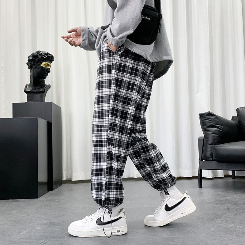 Black And White Checkered Pattern Pants