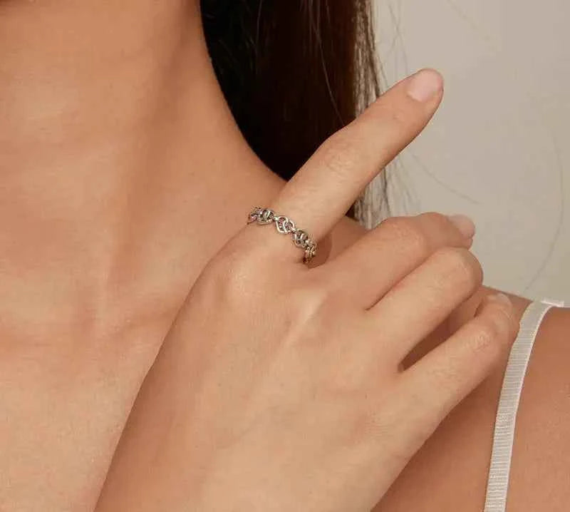 Interlocked Heart Chain Platinum Ring