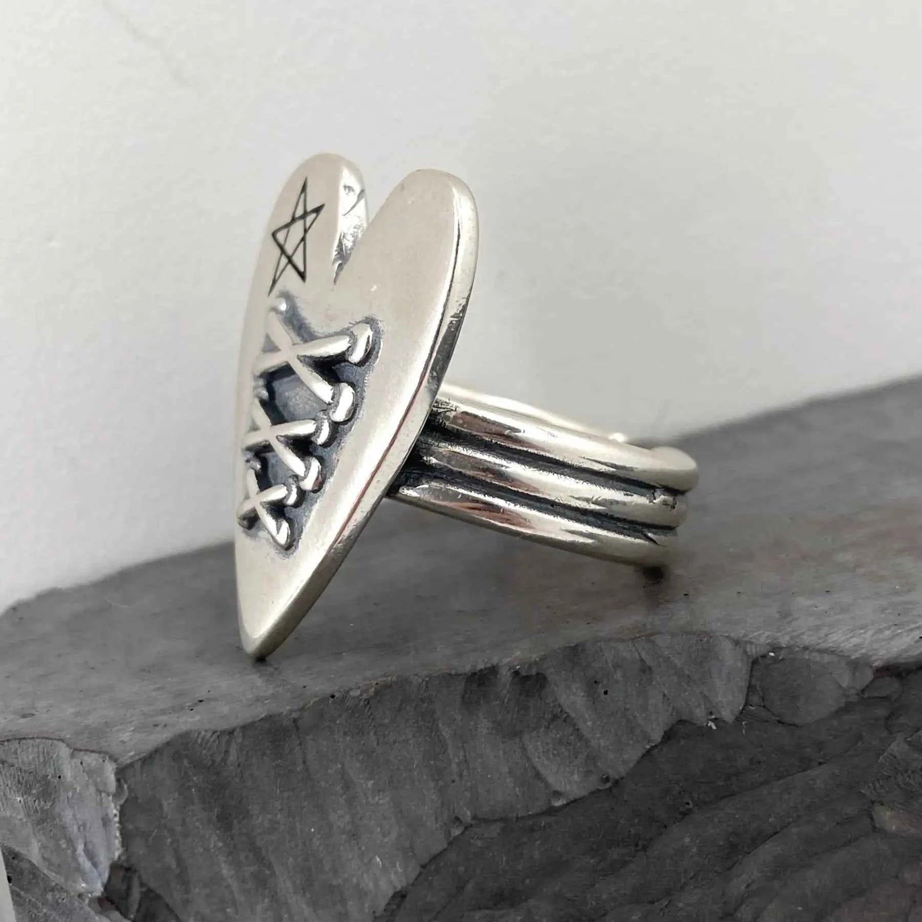 Vintage Thai Silver Heart Bandage Ring