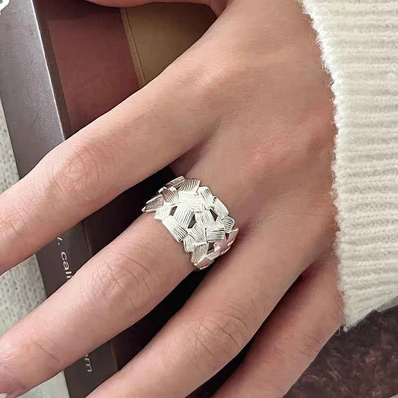 Geometric Wide Braid Square Ring