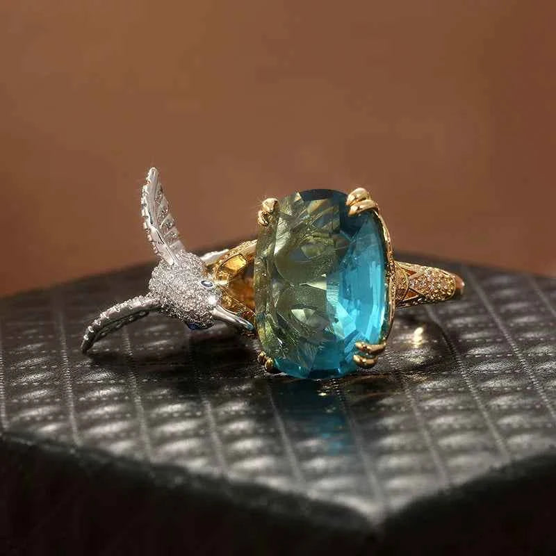 Luxury Metal Carving Bird Ring