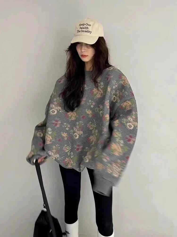 Vintage Women Gray Floral Round Sweatshirt