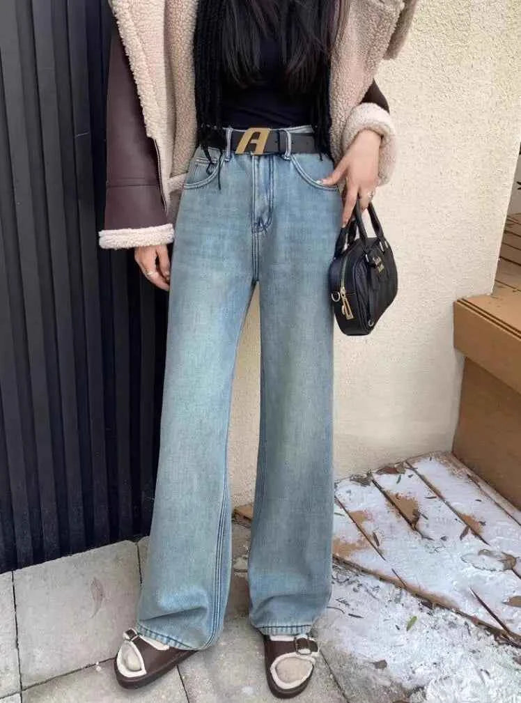 Vintage High Waisted Embroidered Denim Jeans