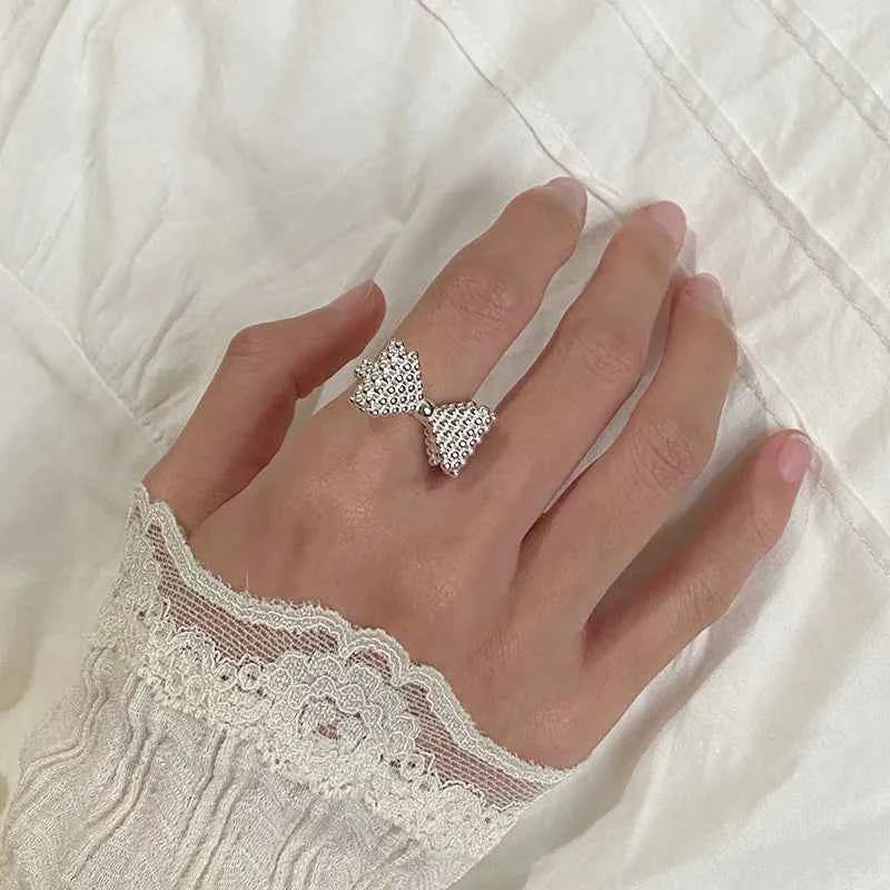 Geometric Bowtie Ribbon Punk Finger Ring