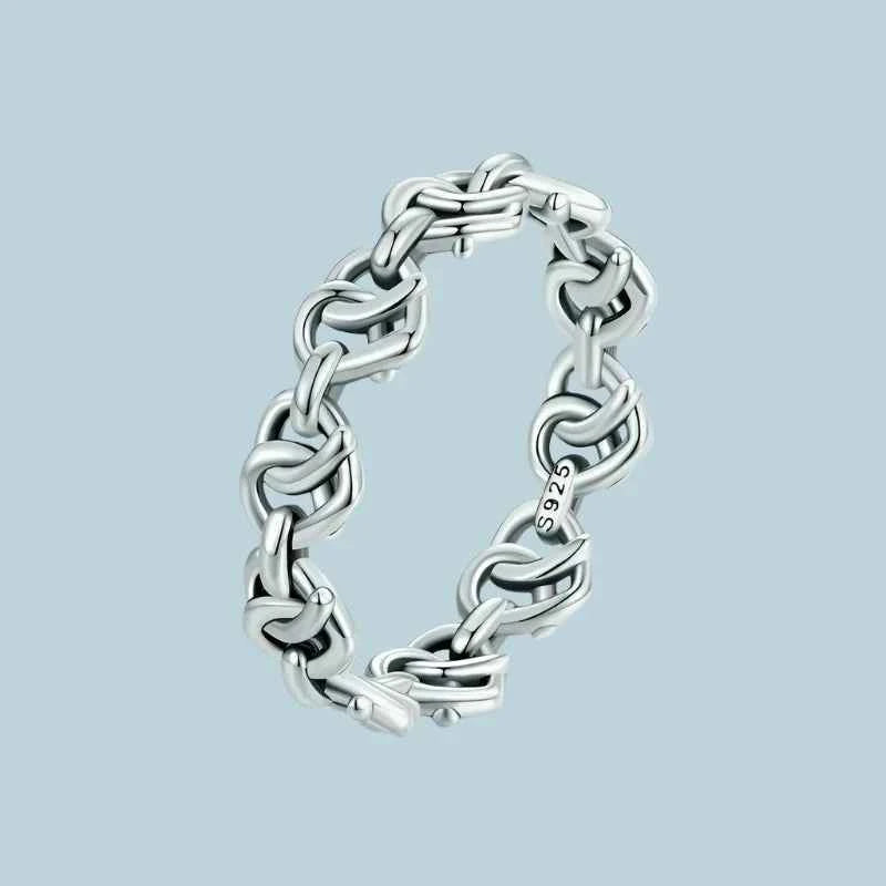 Interlocked Heart Chain Platinum Ring