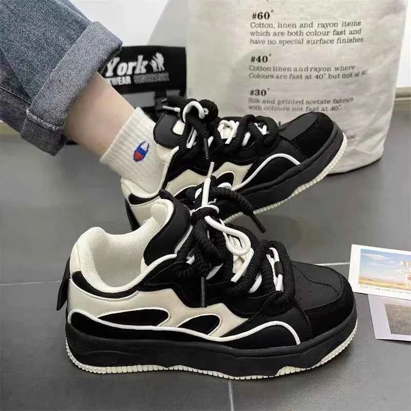 Thick Bottom Lightweight Black Retro Sneaker