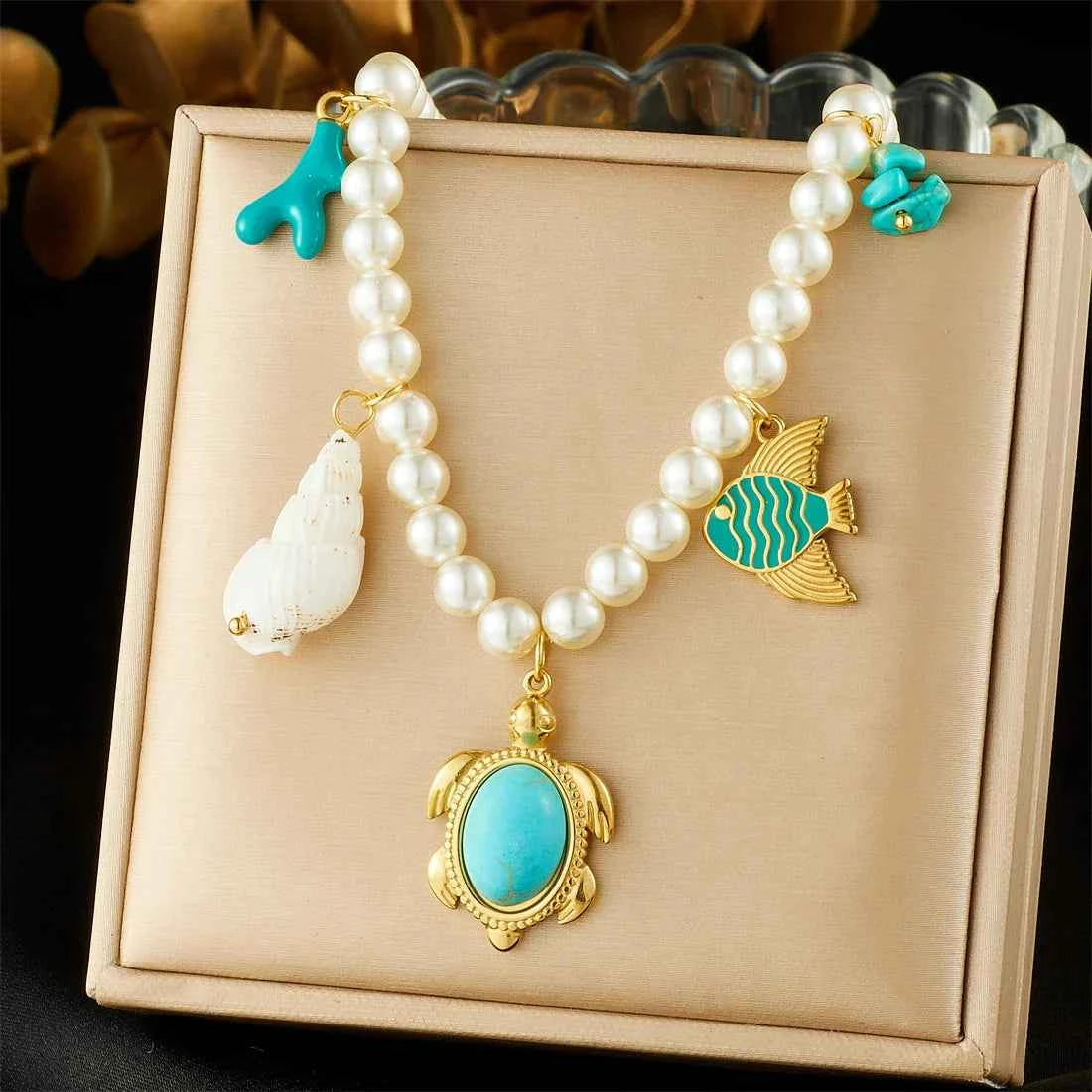 Turquoise Conch Fish Pendant Pearl Necklace