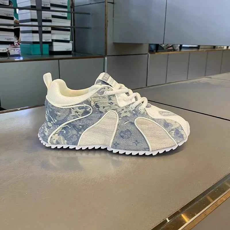 Exquisite Versatile Thick-Soled Sports Sneaker