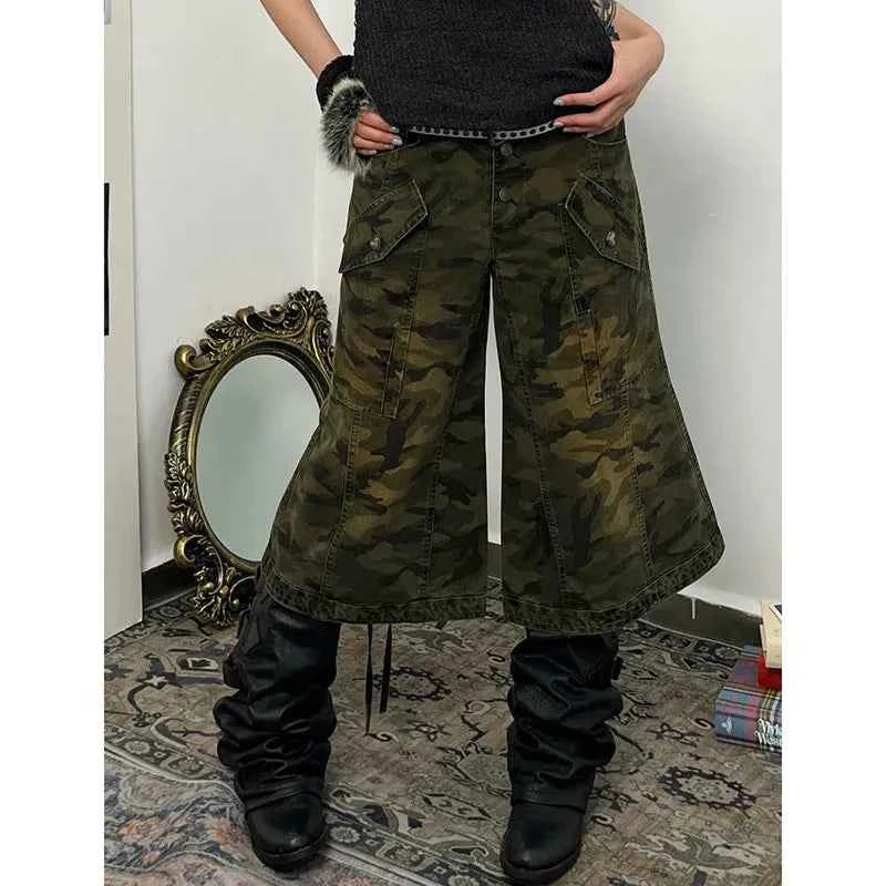 Streetwear Camouflage High Waist Wide Leg Jorts