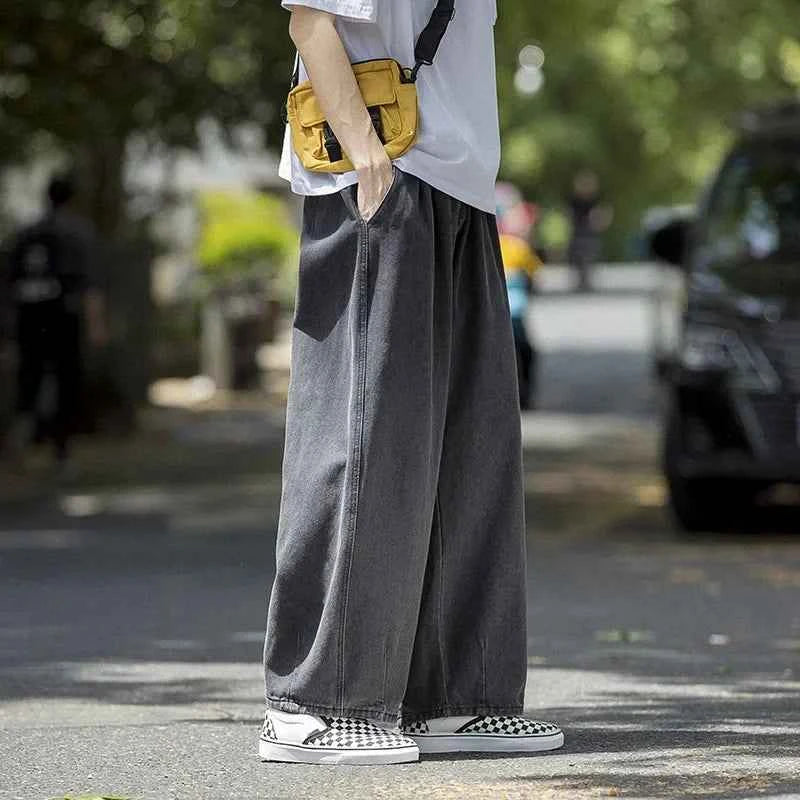 Streetwear Fashionable Straight Leg Denim Jeans