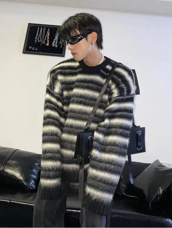 Versatile American Stripe Round Neck Sweater - Luxuryurbanwear