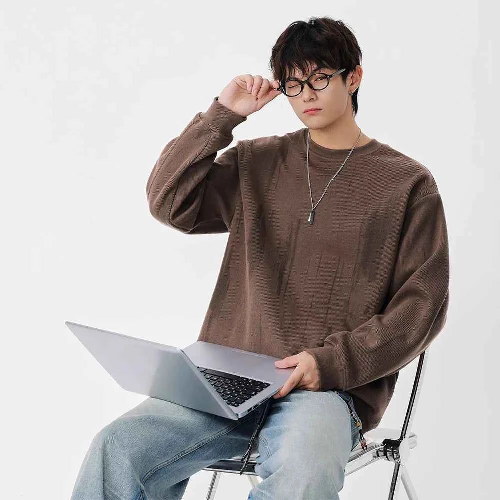 Streetwear Distressed Crew Neck Sweatshirt