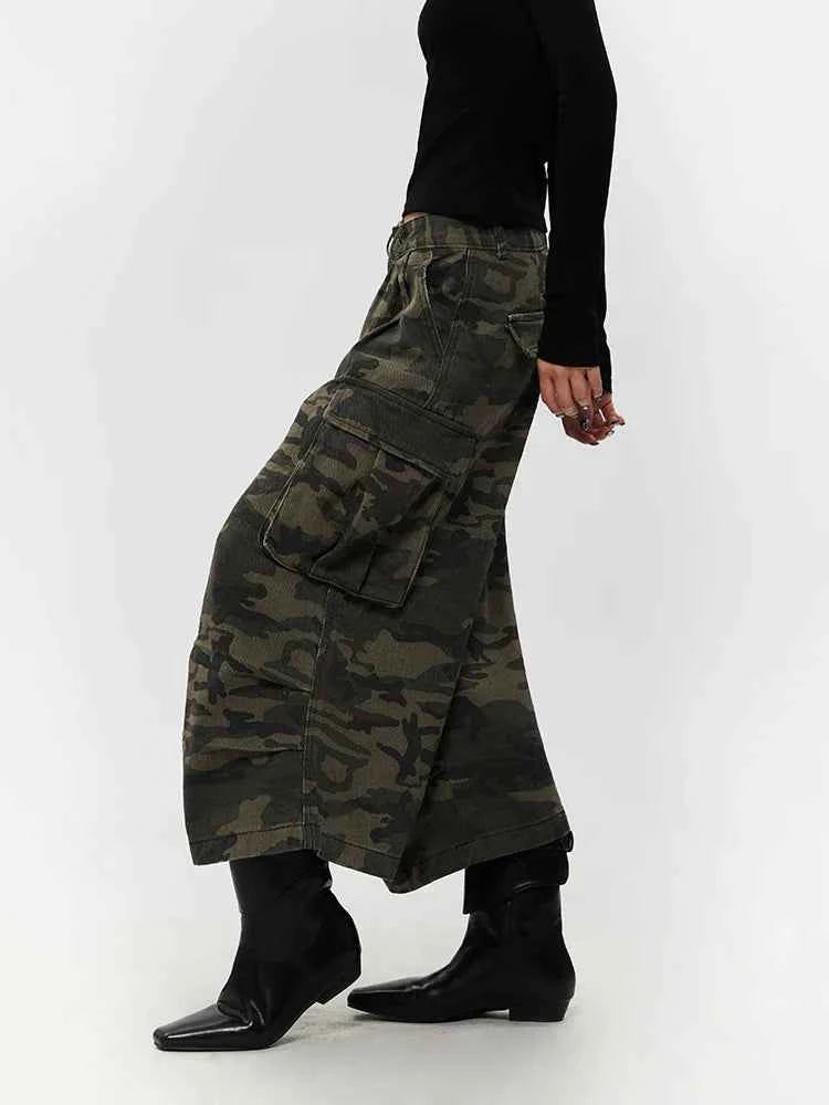 Cozy Vintage Camo Baggy Pleated Denim Jorts