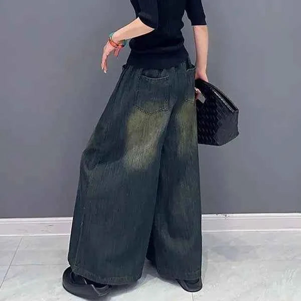 Vintage Chinese Style Peacock Embroidery Jeans