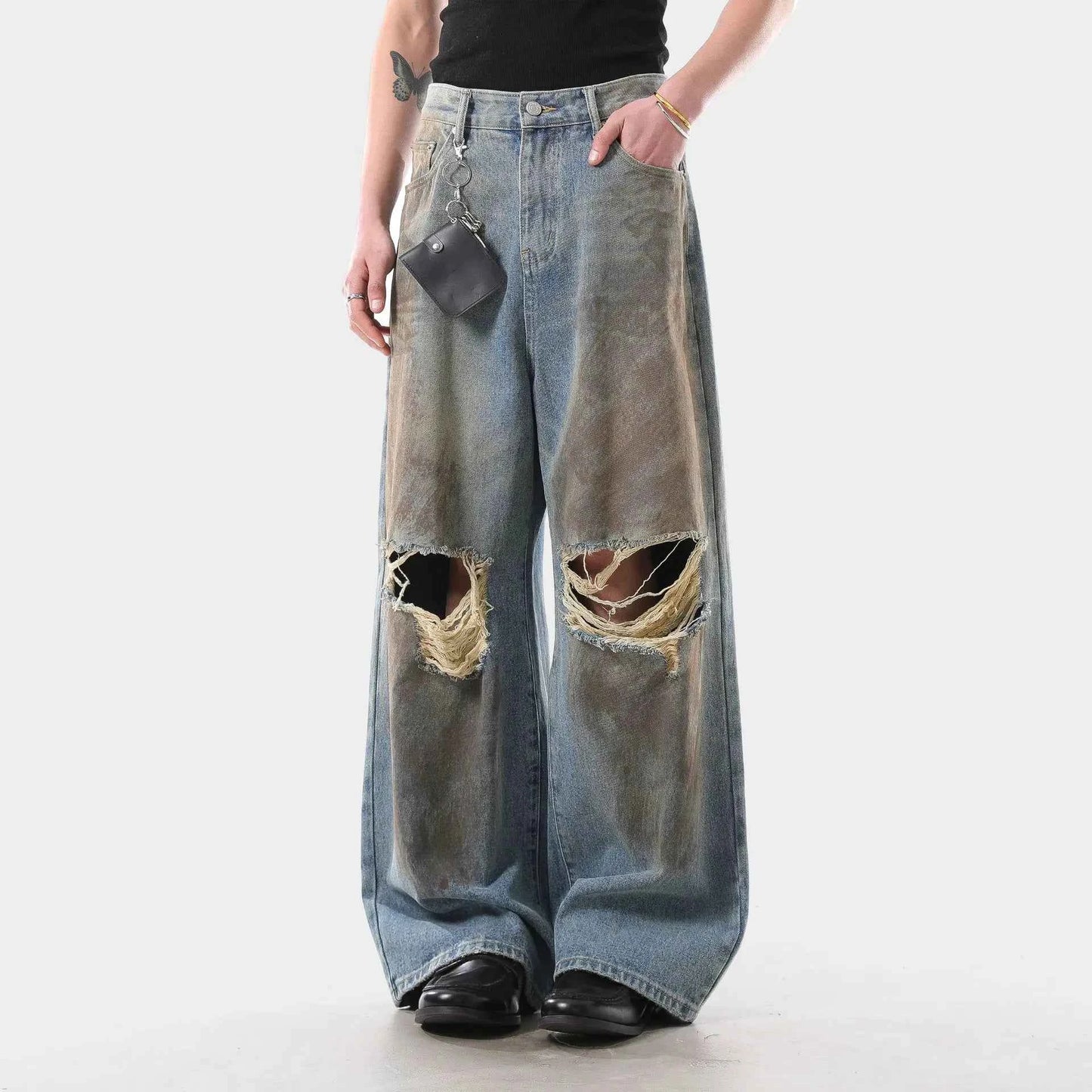 Distressed Vintage Wide Leg Spray Jeans