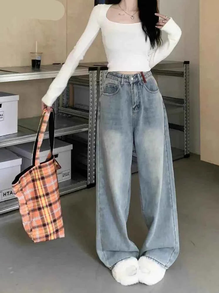 Vintage High Waisted Embroidered Denim Jeans