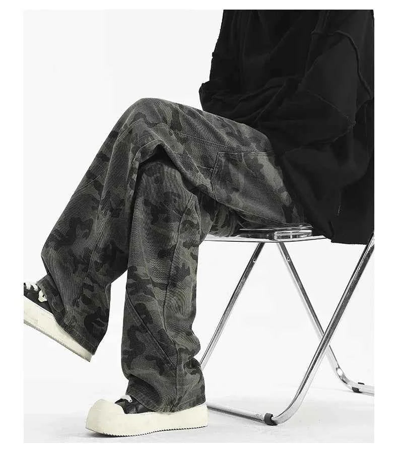 Versatile High Street Camouflage Baggy Jeans