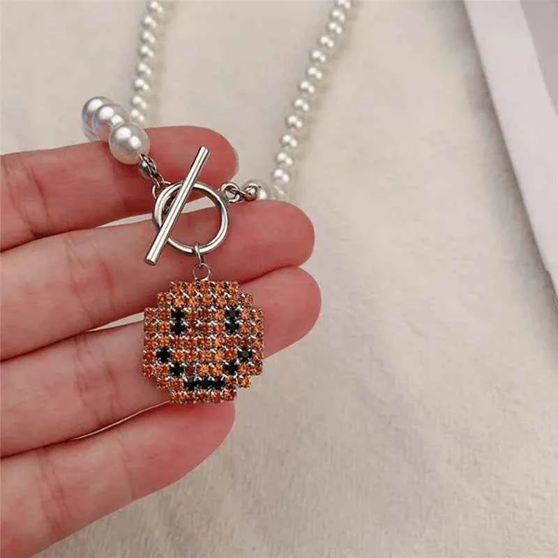 Rhinestone Smile Face Pearl Pendant Necklace