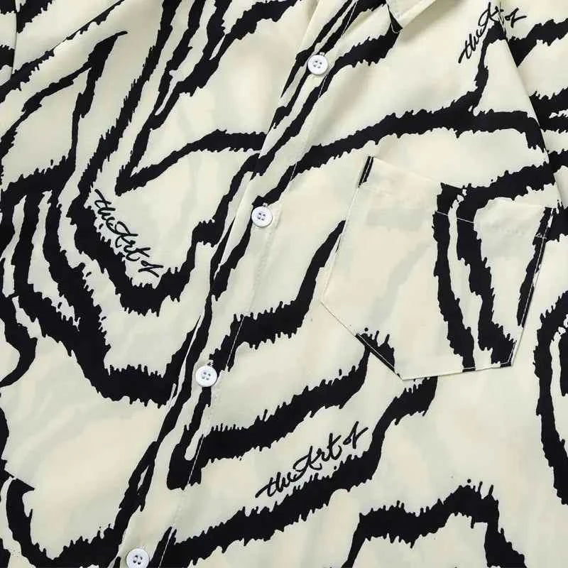 Irregular Stripes Graphic Printed Short Sleeve Shirt