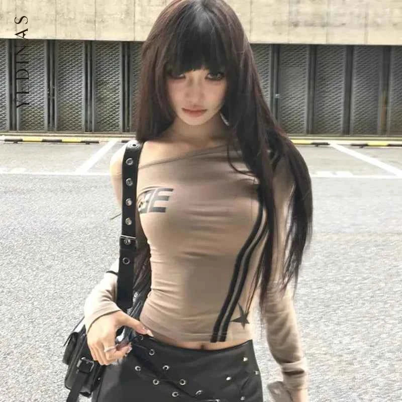 HotSweet Graphic Print Off Shoulder T-Shirt