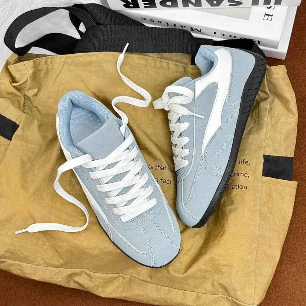 Retro Lightweight Lace Up Casual Sneaker