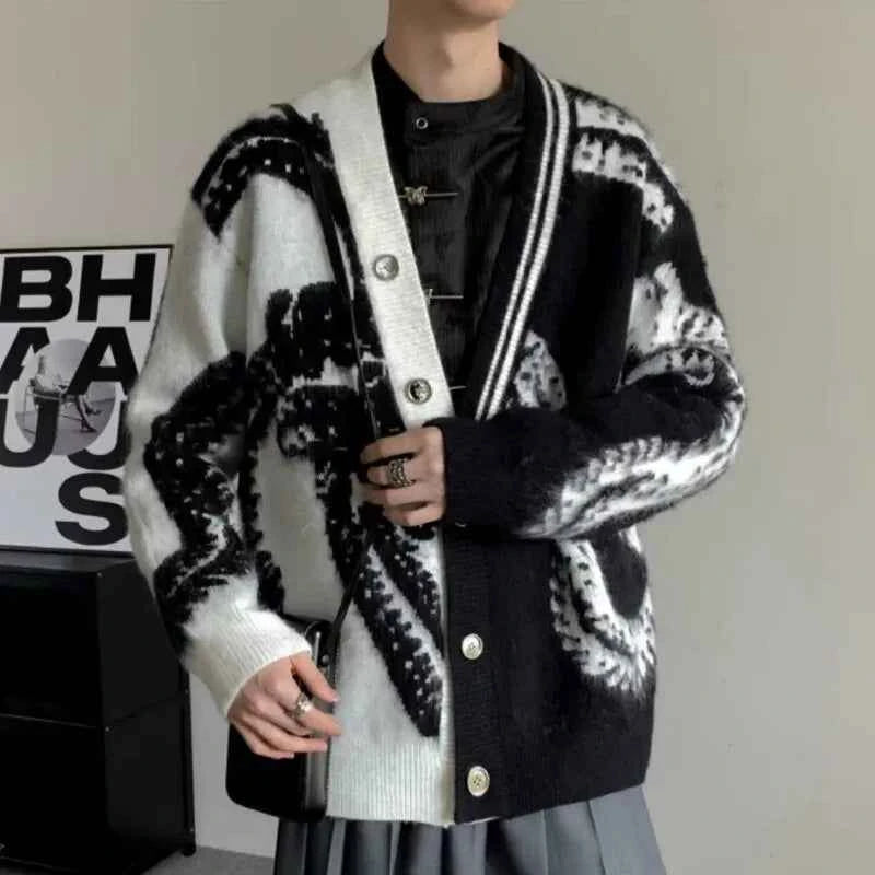 Stylish Contrast Color V-Neck Knitwear Cardigan