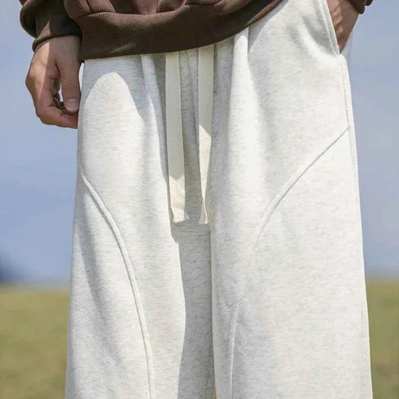 Arc Cutting Casual Sweatpants