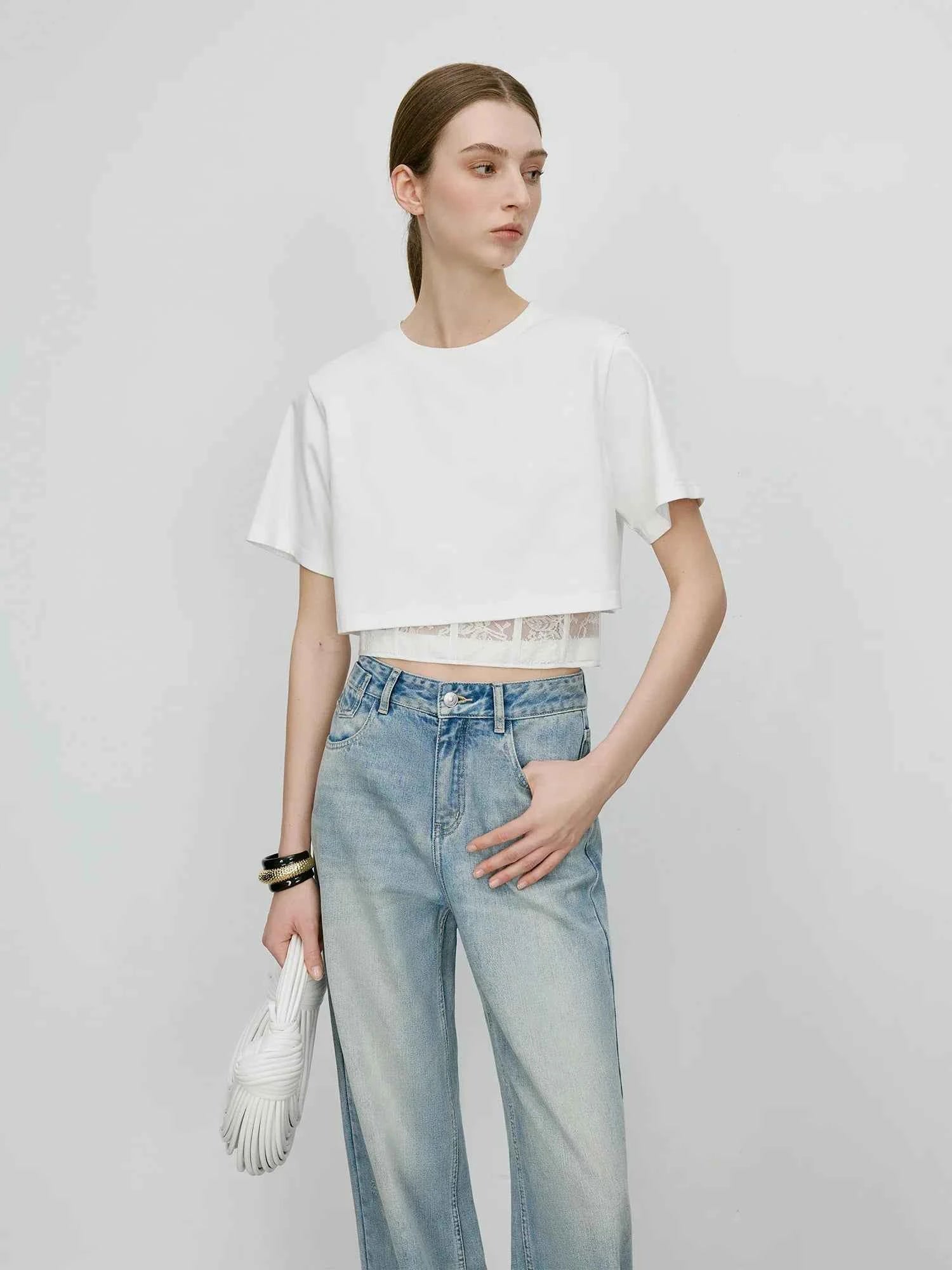 Chic Lace Spliced Cropped Waist T-Shirt