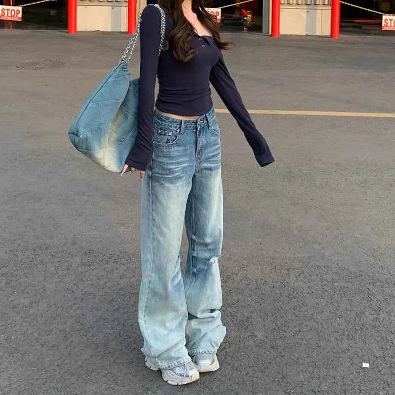 Comfortable Washed Low Rise Flared Jeans