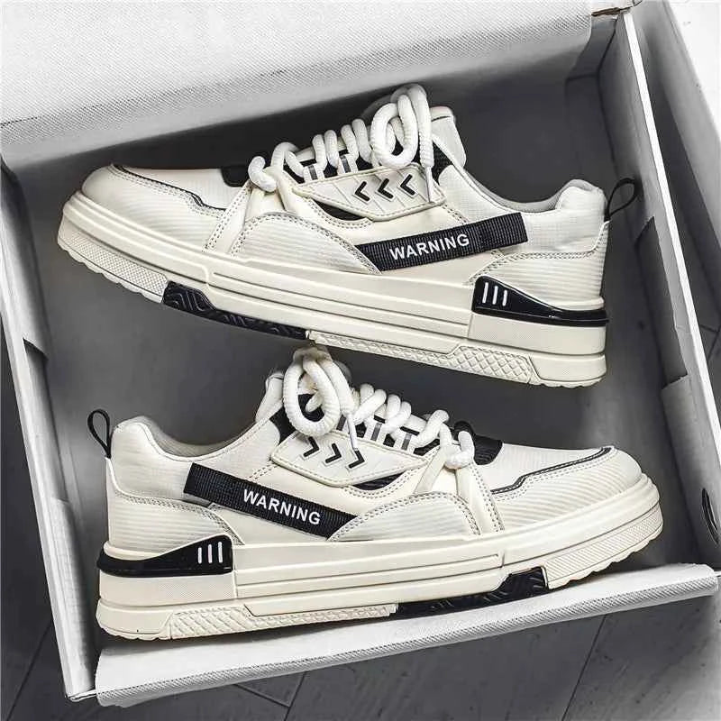 Versatile Casual Skateboarding Sneaker