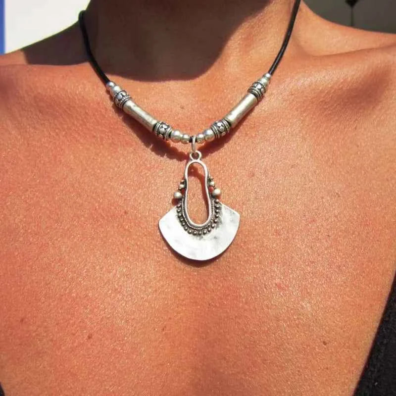 Bohemian Vintage Alloy Geometric Pendant Necklace