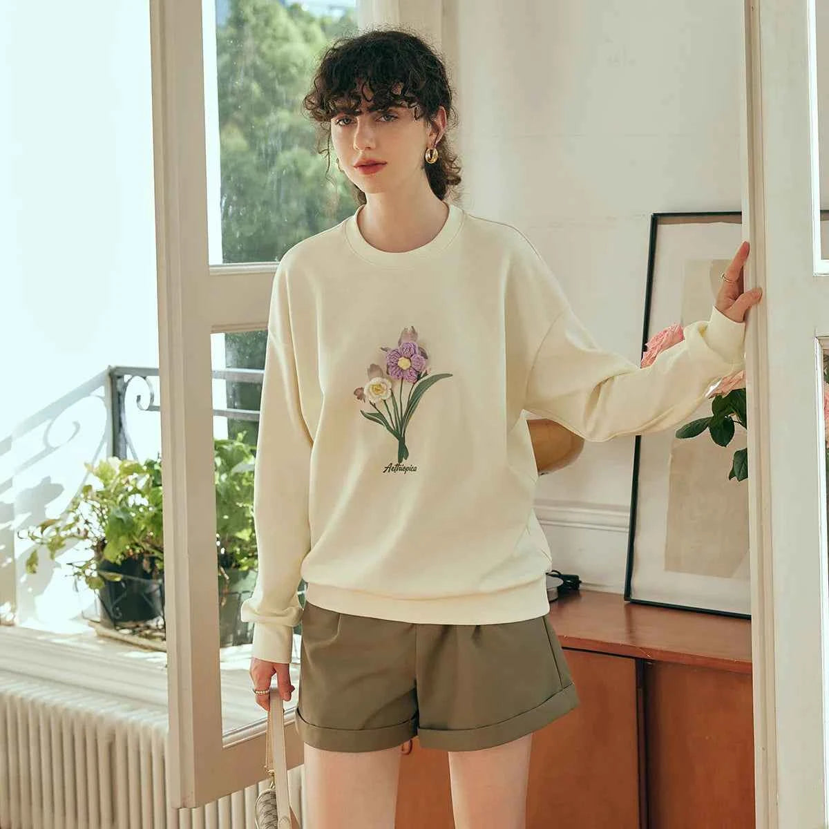 Elevated Loose Fit Crew Neck Casual Sweatshirt