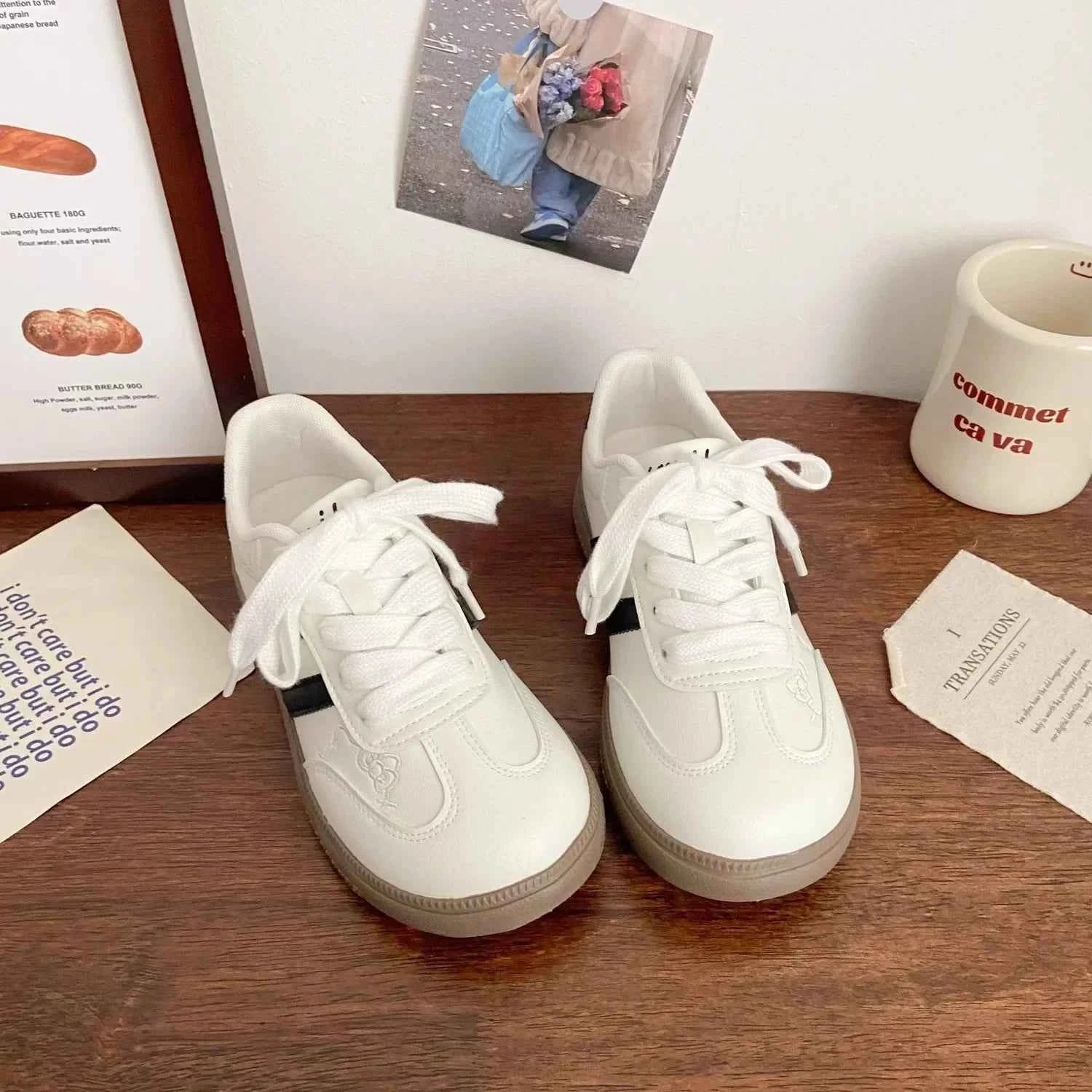 Stylish Embroidered Lace-Up Jogging Sneaker